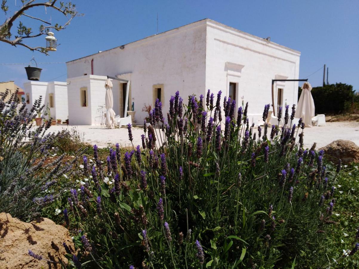 La Casa Bianca Hotel Monopoli Exterior photo
